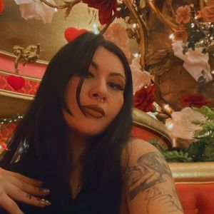 Meet the Seller 💗✨